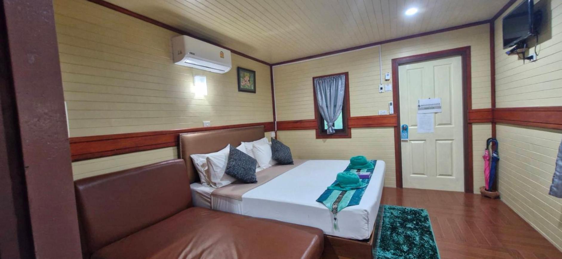 The Royal Bamboo Lodges - Sha Certified Khao Sok National Park Eksteriør bilde